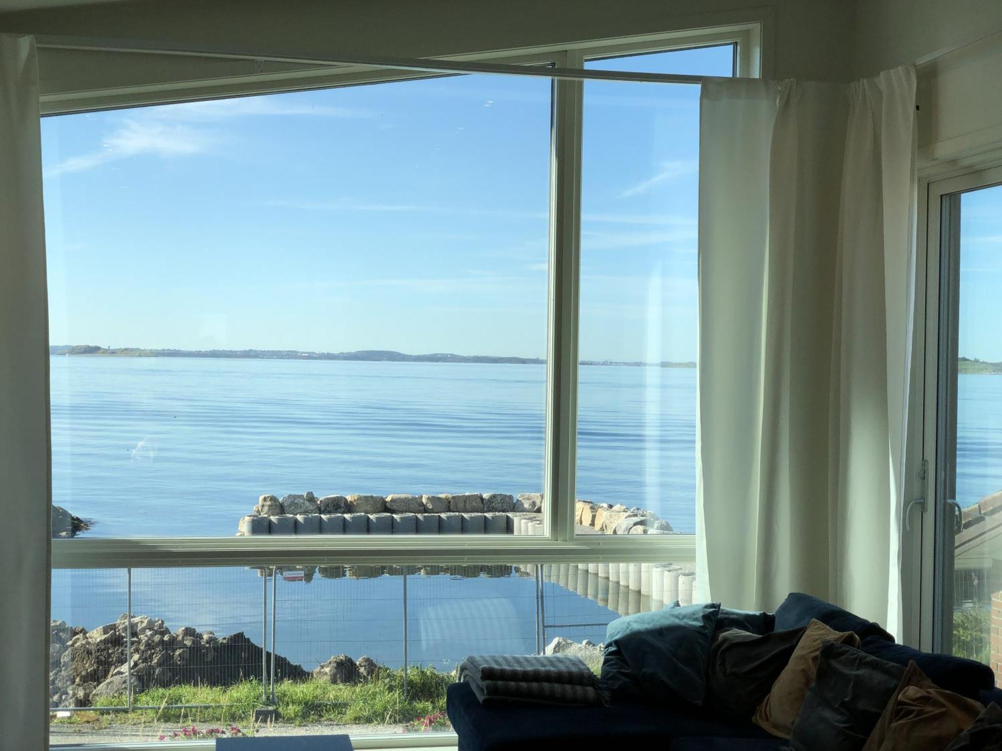 Haabakk On Sea Apartment Tau Bagian luar foto
